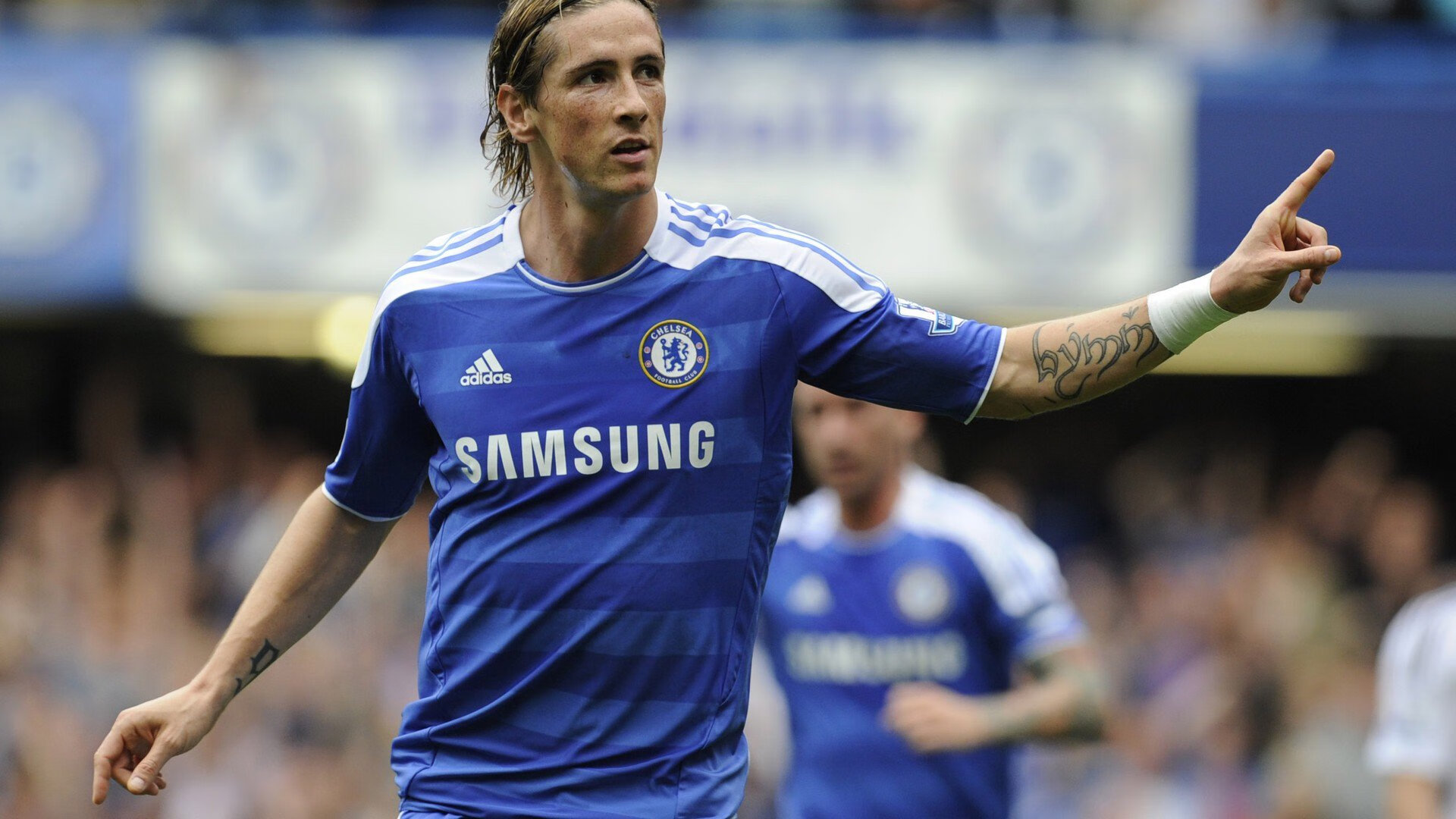 乐鱼娱乐app-哈兰德连场爆发后上演尬舞，瓜帅盛赞其已达梅西C罗级别，哈兰德足球视频